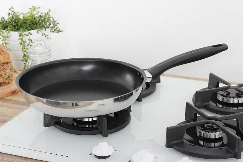 Patelnia 26cm Fiskars 855326S 6428518553261 kitchen YF6