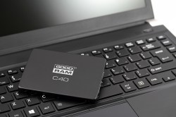 Dysk_SSD_GOODRAM_C40_top